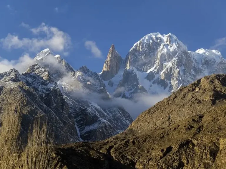 Hunza-Lady_Finger_Eagle_Nest